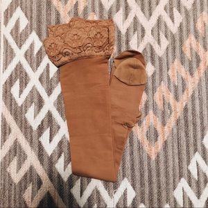 Compression Set - perfect for flight attendants!